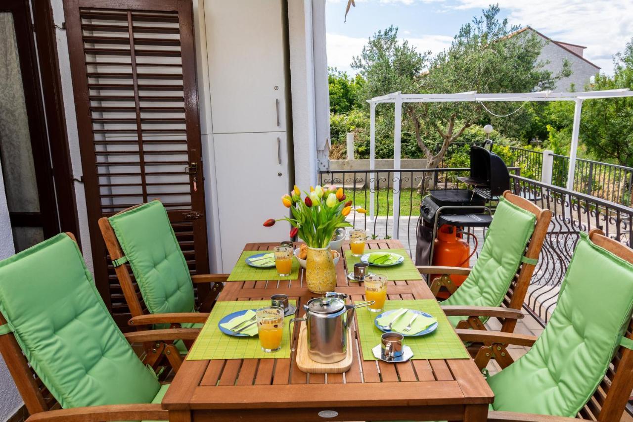 Apartman Dag Podstrana Exteriér fotografie