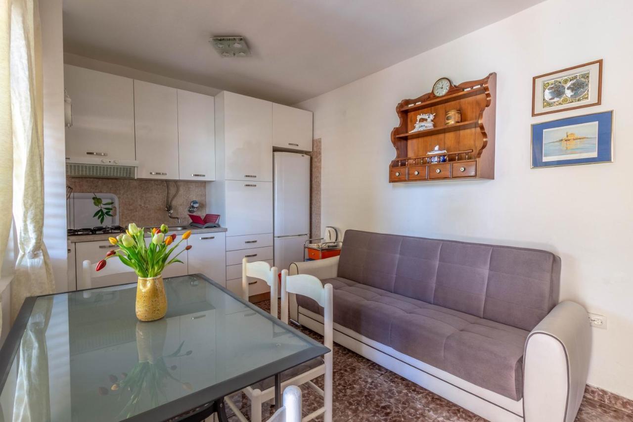 Apartman Dag Podstrana Exteriér fotografie